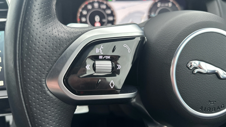 Jaguar XE 2.0 D200 R-Dynamic SE 4dr Auto Diesel Saloon